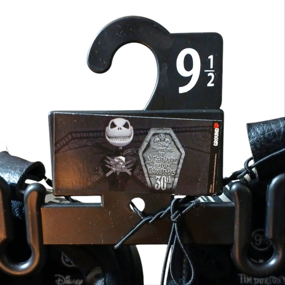 NEW Disney Tim Burton's The Nightmare before Christmas Sneakers from Ground Up - Picture 11 of 14
